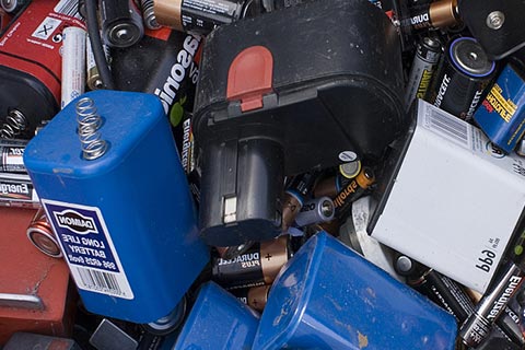 废品电池回收价格_比克锂电池回收_废旧电池处理回收